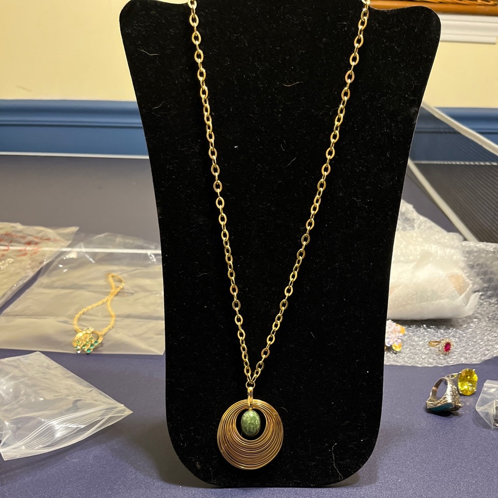 Vintage Gold Filled with Green cabochon Pendant Necklace